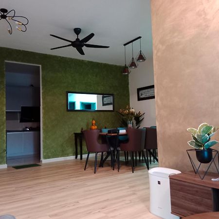 Muslim Homestay At Meru Ипох Екстериор снимка