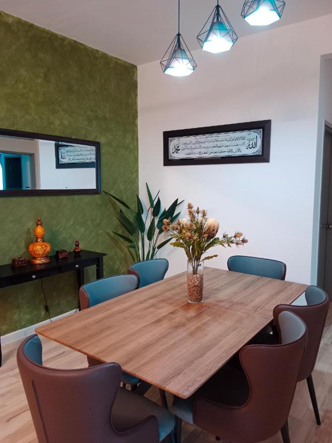 Muslim Homestay At Meru Ипох Екстериор снимка